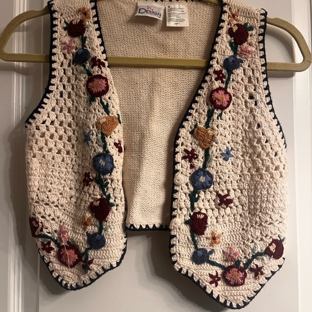 Girls Cream Floral‎ Crochet Vest